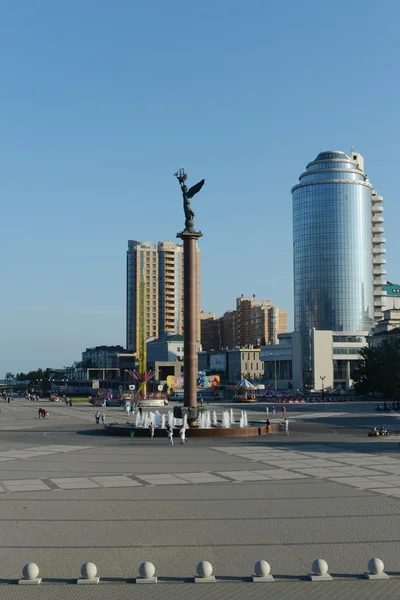 Noworossijsk ist eine Stadt an der Küste tsemess Bucht — Stockfoto