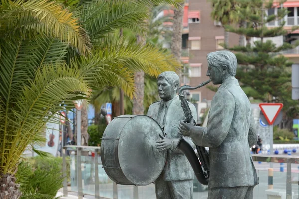 Rzeźby muzyków na nabrzeżu w Torrevieja. — Zdjęcie stockowe