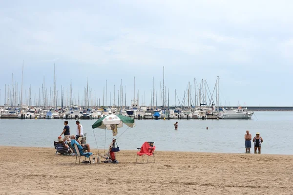 La zona de playa de la ciudad en Torrevieja . — Foto de Stock