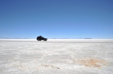 Uyuni tuz daireler, turistlere Altiplano Tuz Gölü kurudu