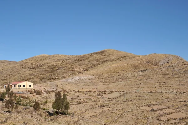 Alrededores Lago de montaña Titicaca — Foto de Stock