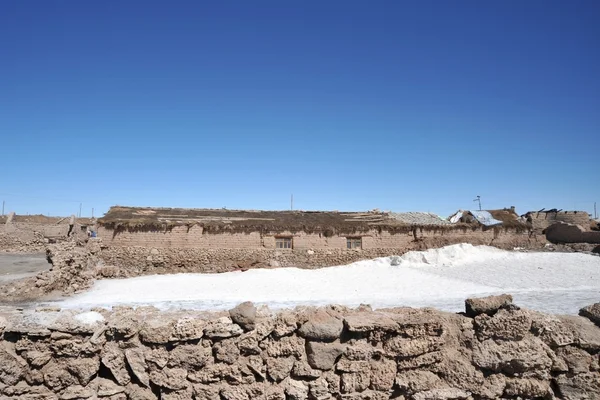 Les caves à sel sur le lac Uyuni — Photo