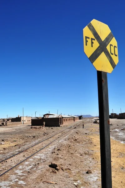 Göl Uyuni üzerinde tuz cellars. — Stok fotoğraf