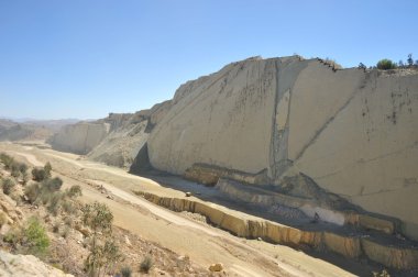 Büyük dinozor Parkı, nerede bu antik sürüngenler izleri