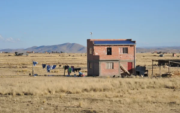 Aldeias bolivianas de montanha no Altiplano — Fotografia de Stock