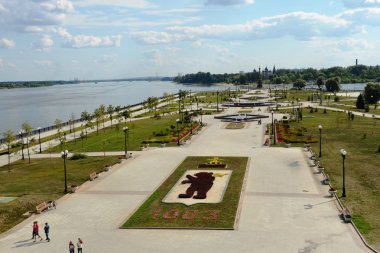 Yaroslavl. Park on the spit at at the confluence of Volga and Kotorosl.