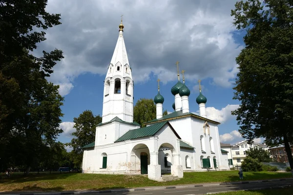Minced Church of St. Nicholas in Yaroslavl. Year of construction - 1695 . — Stock Photo, Image
