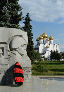Yaroslavl XI yüzyılda kurulan en eski Rus şehirlerinden biridir. Anıt 