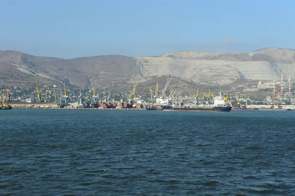 Cargo port i Novorossiysk — Stockfoto