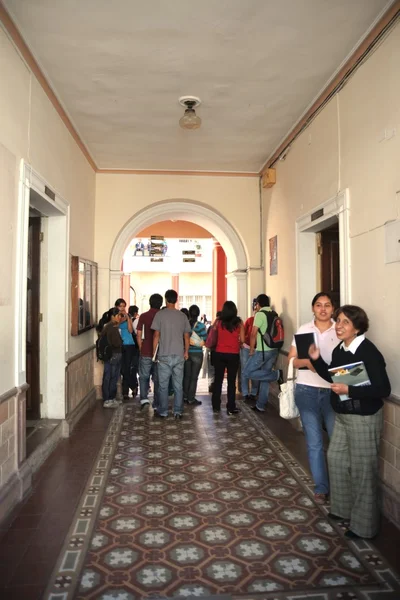 Sucre Devlet Üniversitesi binada