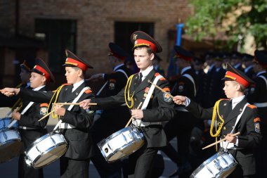 Polis Moskova cadet Kolordu öğrenciler.