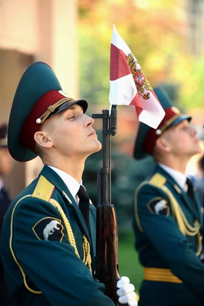 A guarda de honra de tropas de Ministério de interior da Rússia . — Fotografia de Stock