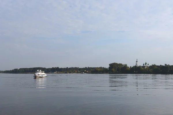 Navegación por el Volga . — Foto de Stock