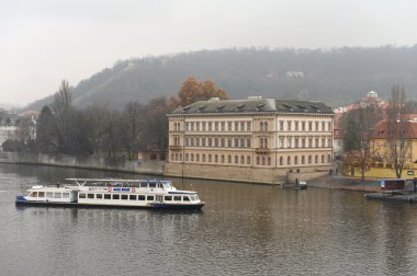Prag. Vltava Nehri.