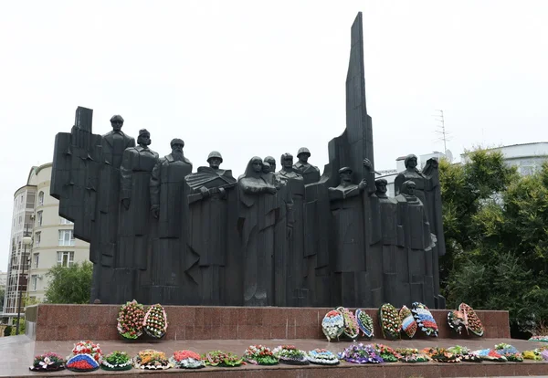 El complejo conmemorativo en la plaza de la Victoria en la ciudad de Voronezh — Foto de Stock