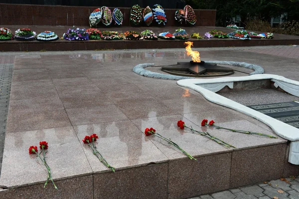 Minnesmärket komplexa på Victory square i city av Voronezh — Stockfoto