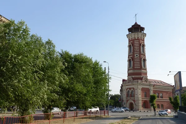 El monumento de la arquitectura y la planificación urbana "Torre de bomberos ". —  Fotos de Stock