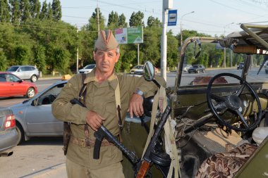 İkinci Dünya Savaşı Mamayev Kurgan Volgograd içinde bir askeri Üniformalı erkeklere.