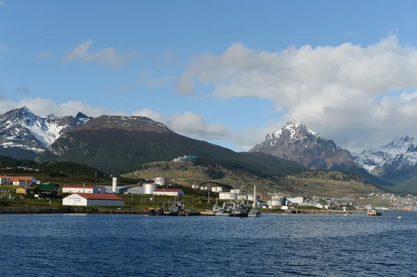 Porto marittimo di Ushuaia - la città più meridionale del mondo . — Foto Stock