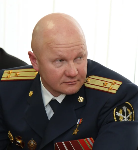 Held van de Russische Federatie de kolonel van binnendienst Vadim Petukhov — Stockfoto