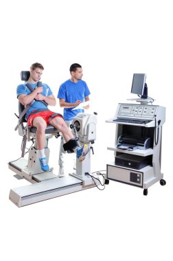 Spor bilim adamı performans değerlendirme yapıyor. Modern teknoloji