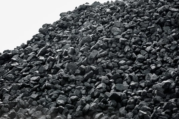 Heap of coal. A place, where coal is stored for selling. — Stock Photo, Image