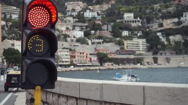 Traffic light before entering the port — Stock Video