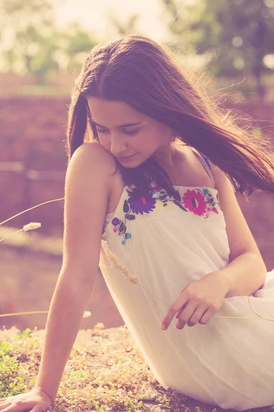 Sommer Teenager Mädchen Porträt — Stockfoto