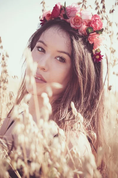 Vrouw zomer portret — Stockfoto