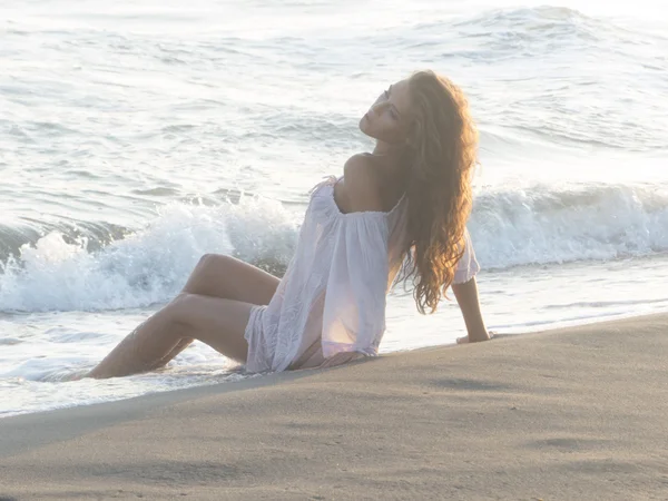 Sunset at the beach — Stock Photo, Image