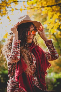 autumn fashion woman outdoor clipart