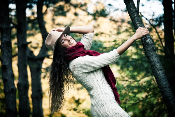 幸せなファッション女性 — ストック写真