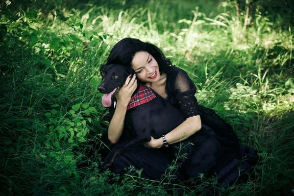 女と犬 — ストック写真