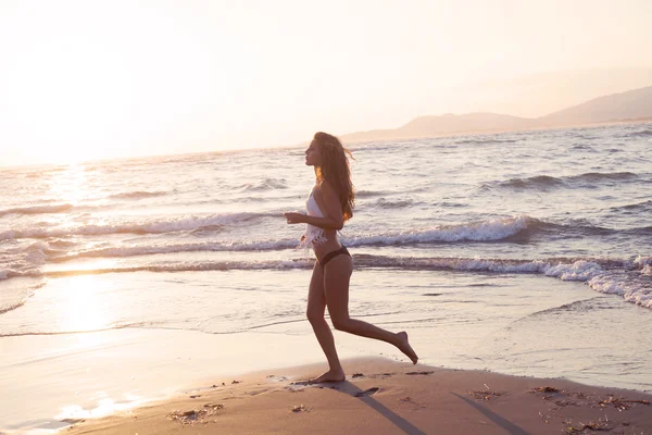 Joging in spiaggia — Foto Stock