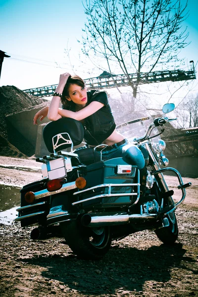 Ragazza in moto — Foto Stock