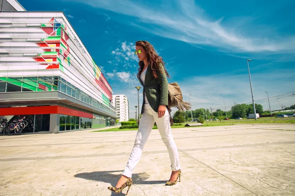 Chica de ciudad — Foto de Stock