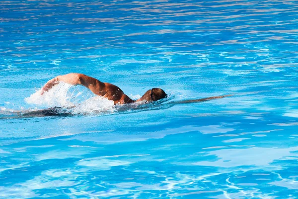 Procházení styl plavání — Stock fotografie