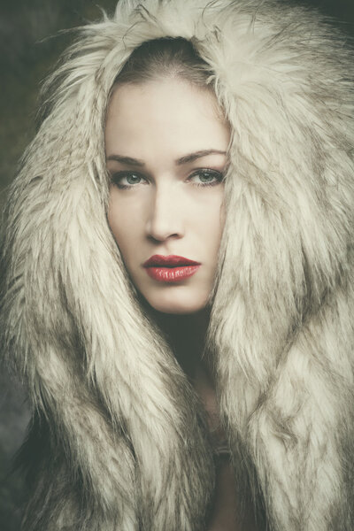 Зимний женский портрет