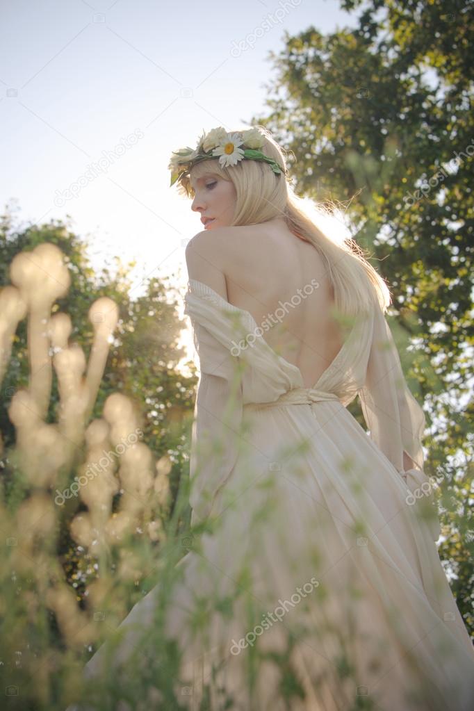 summer woman in grass