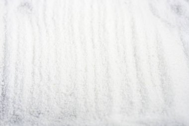 Makrogol tozu, stüdyoda siyah bir arkaplanda fotoğraflandı.