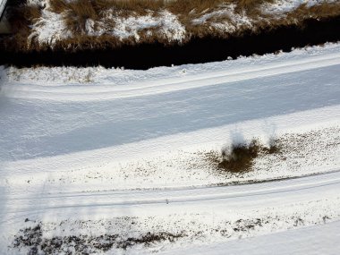 Ocak ayında Bavyera 'da kar ve günışığıyla Almanya' da kış manzarası