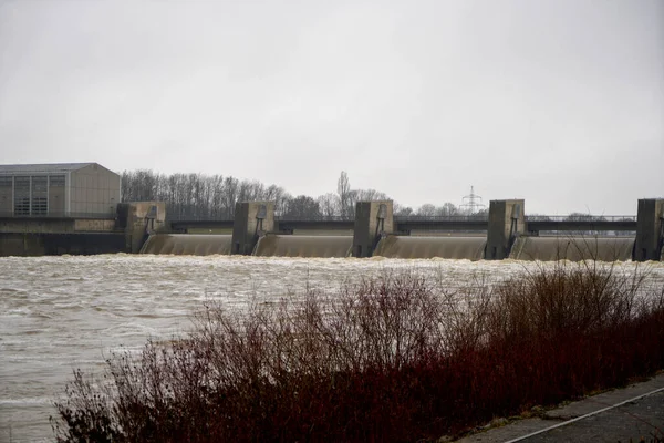 Hochwasser Der Donau Der Schleuse Geisling Bei Regensburg Bayern — Stockfoto