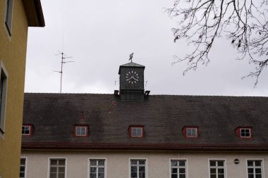 Bavyera 'daki Alman askeri kışlası Regensburg, 21 Mart' taki yıkımdan önce çekilmişti.         