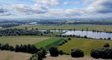 Tuna Nehri ve eski suları Bavyera 'da fotoğraflanmıştır.                   