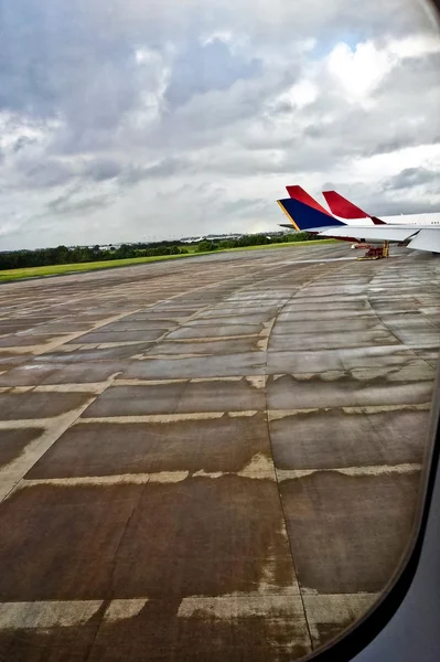 The view of parking apron inside aeroplane — Stock Photo, Image