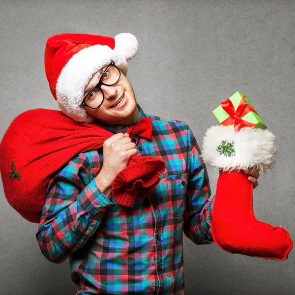 Twee emotionele santa claus gekleed in kleding hipster — Stockfoto