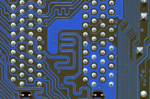 Placa de circuito de computador de perto. Antecedentes para o tema da electrónica e da informatização — Fotografia de Stock