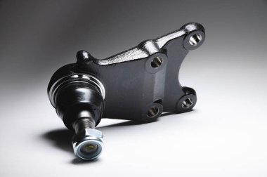 Gri eğimli fındıklı yeni SUV ön süspansiyon topu eklentisi