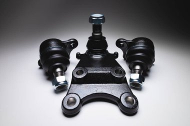 Gri Gradyan Arkaplan Nut ile Kit Yeni SUV Ön Askıya Alma Topu Eklentisi