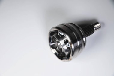 Gri arkaplanda yeni olan sabit hız evrensel eklem